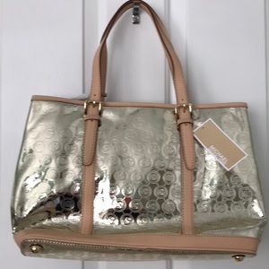 GORGEOUS MICHAEL KORS GOLD TOTE BAG